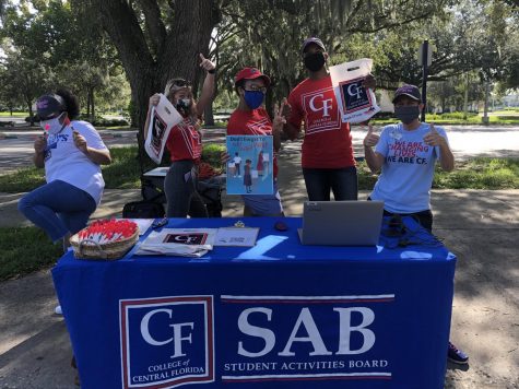 CF’s Student Life committee set up their booth at the Ocala campus to help provide students with their free kits. These kits were ‘first come, first serve’ and students were required to show their student IDs.